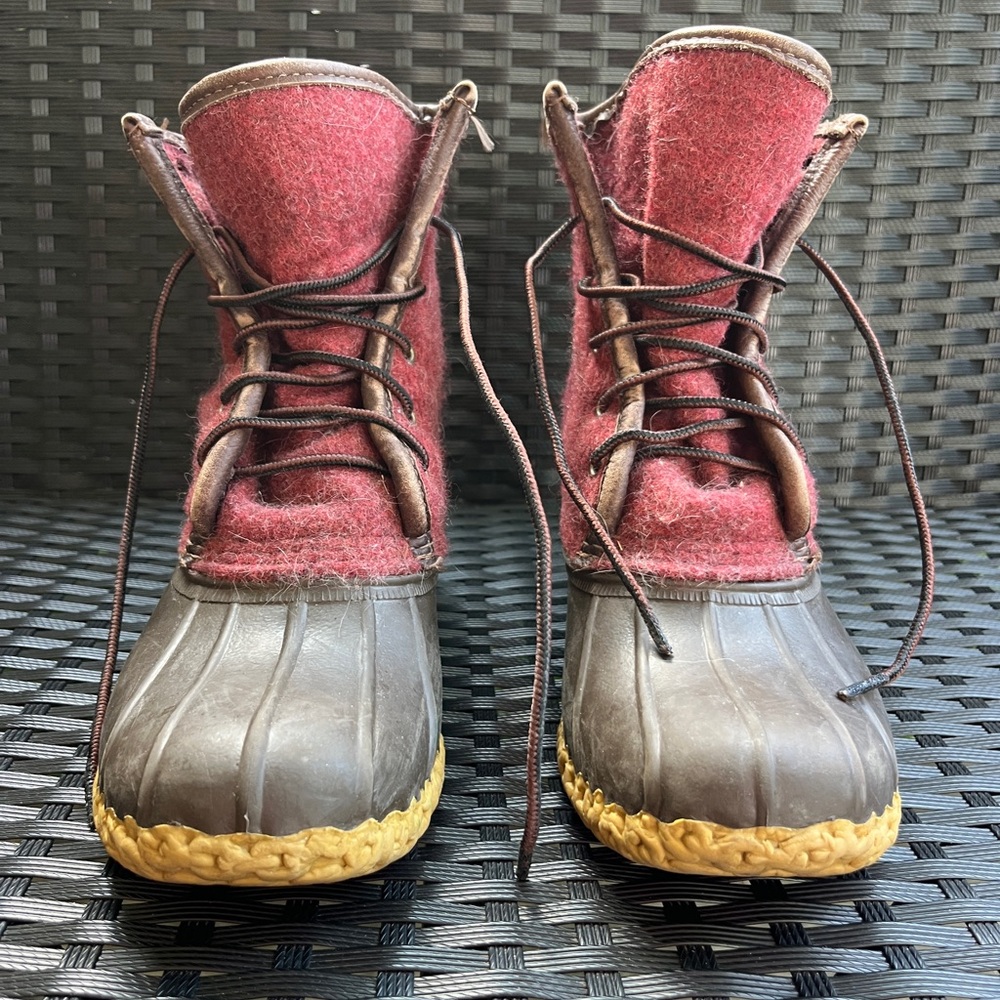 LL Bean Red Felt Upper Duck Boots Women’s Size 7